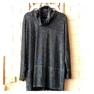 Belldini, long sleeve light weight sweater.